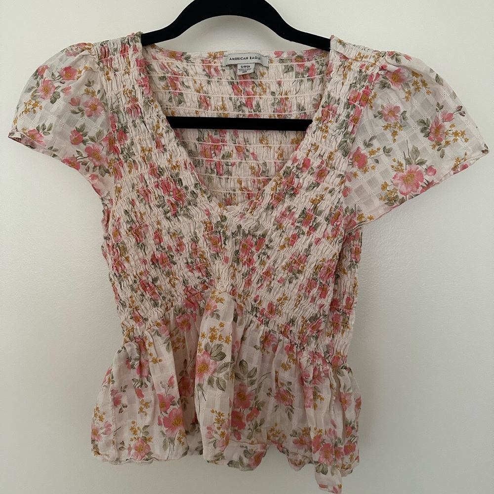 American Eagle Outfitters Women's White and Pink Shirt size small